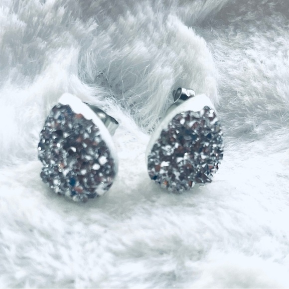 NWT Lot of 2 Fashion Earrings ✨ - Picture 11 of 12